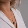 Colar Ponta de Quartzo Verde folheado em ouro 18k